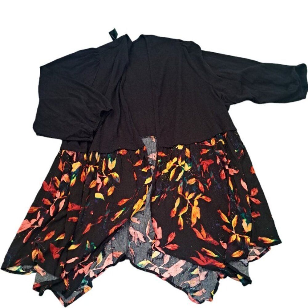 Torrid Woman's 3/4 Sleeves Open Cardigan Kimono Black Multi Size 6